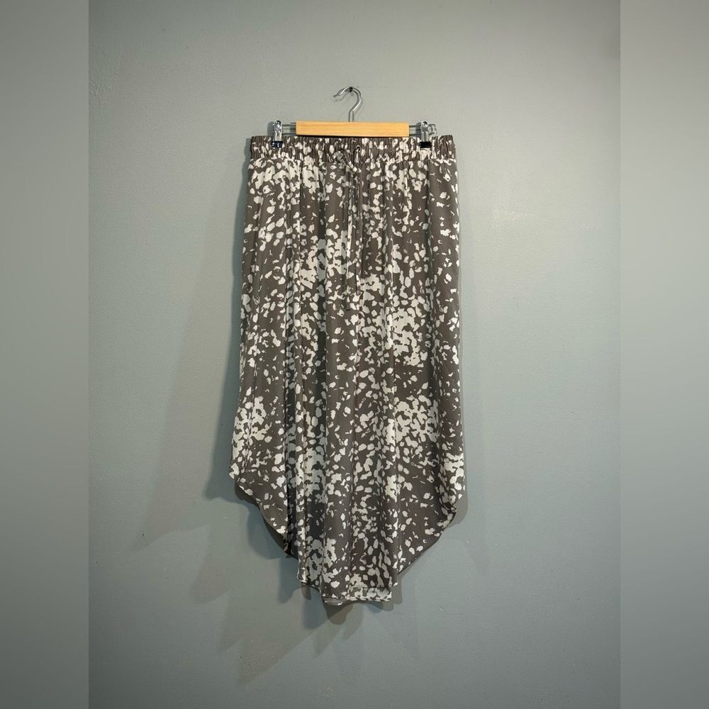 SALE! Gray Simply Vera Spotted Teardrop Maxi Skirt Size L EUC - Picture 4 of 7
